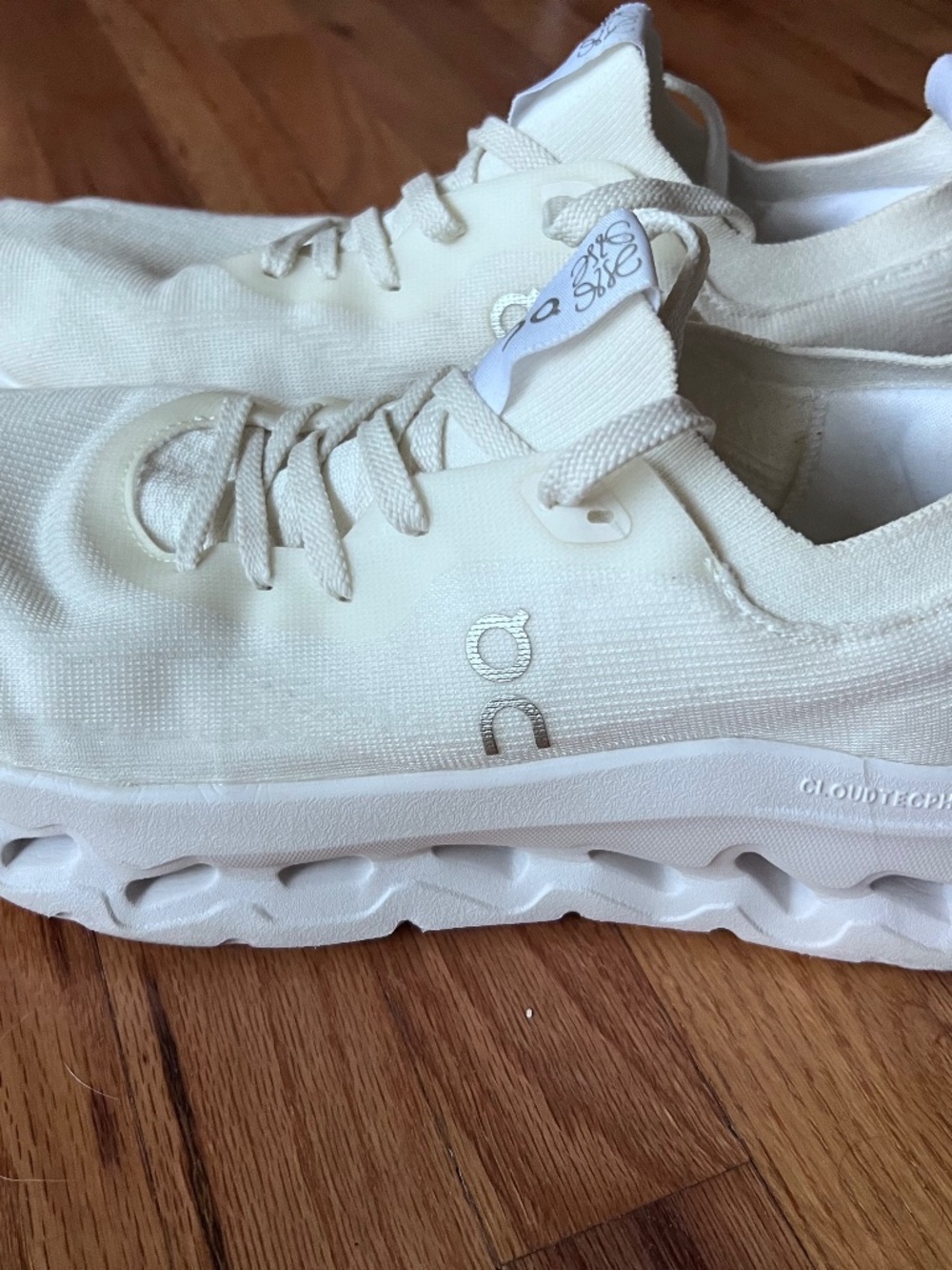 Loewe x ON Cloudtilt All White US SIZE 10 / EU 44 Pre-owned *NO INSOLES* Men
